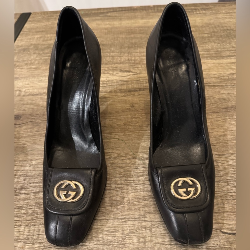Gucci Black Leather Heels with Gold Logo